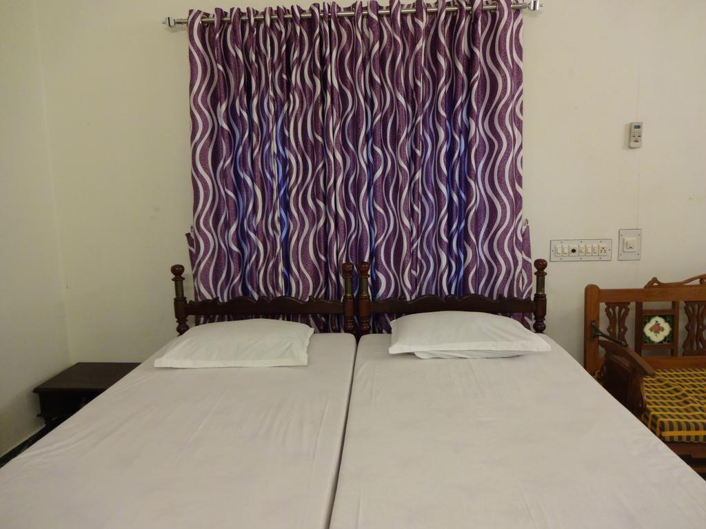 Hotel White Rose Kochi Exterior foto